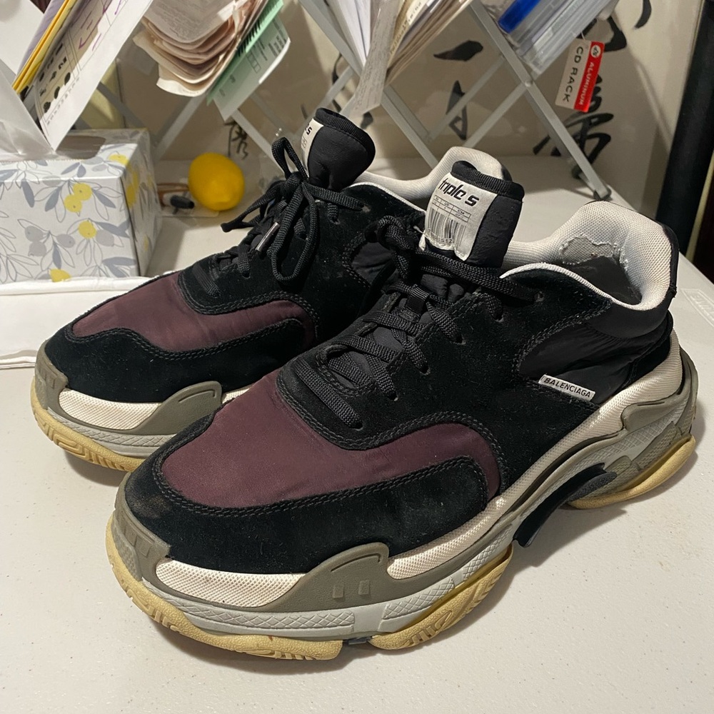 Balenciaga men’s triple S bordeaux black suede trainer no box